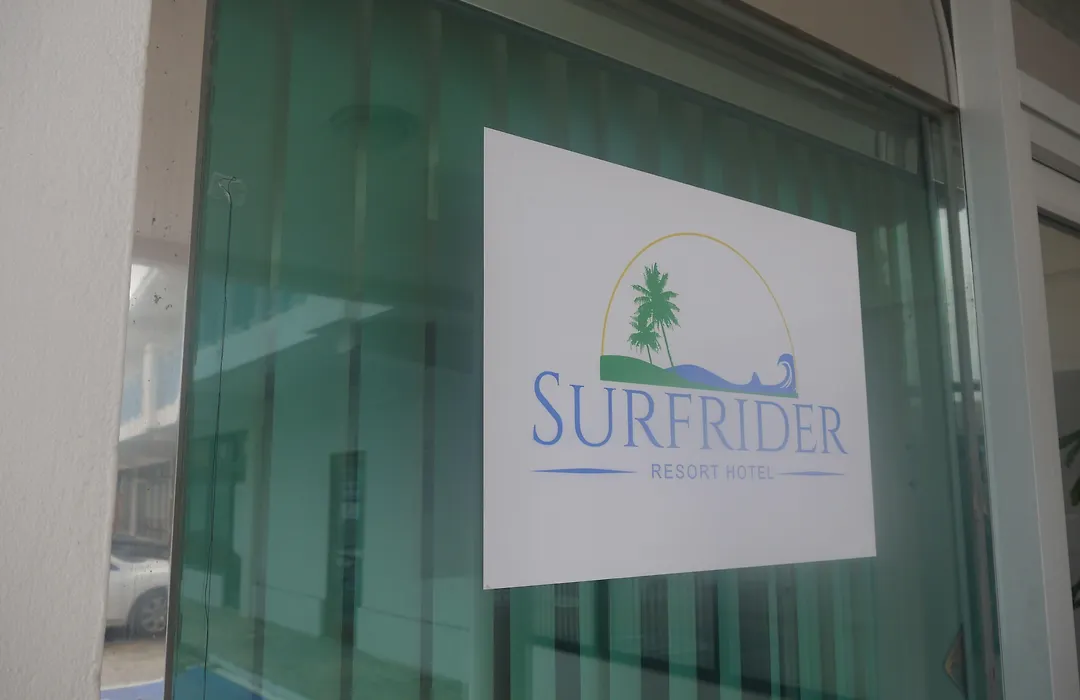 Surfrider Resort Hotel-1